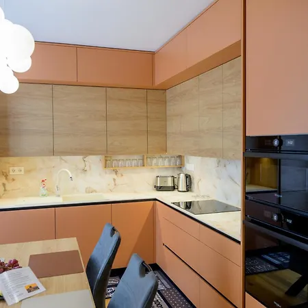 Czako Luxury Residence 8 - Breakfast & Free Private Parking شقة *