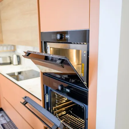 شقة Czako Luxury Residence 8 - Breakfast & Free Private Parking