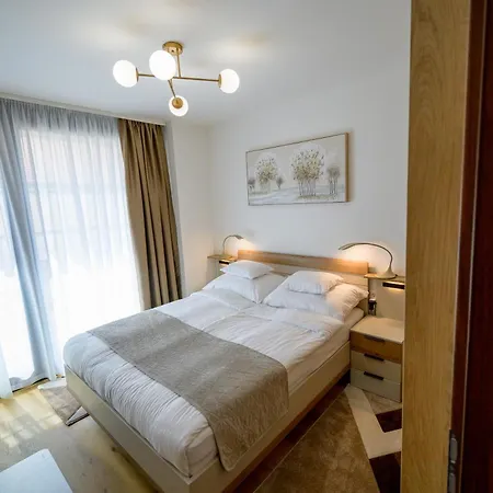 Czako Luxury Residence 8 - Breakfast & Free Private Parking